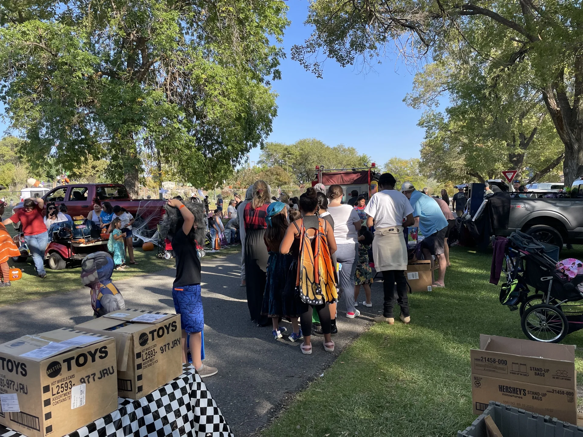 Lining up for Trunk or Treat