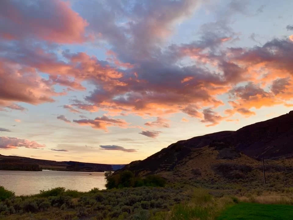 Cotton candy clouds over Park lake