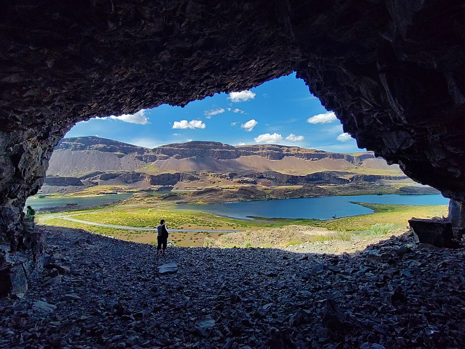 Lake lenore caves
