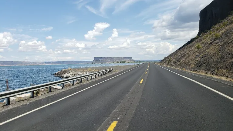 Scenic byway road