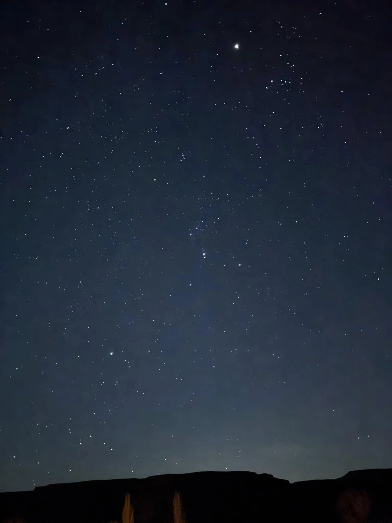 Constellations above the cliffs