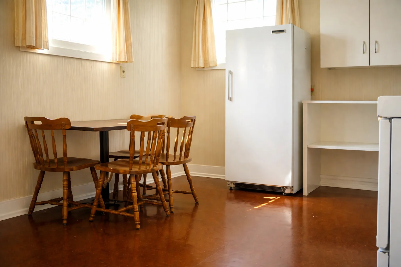 Typical Lakeside kitchenette and dining area