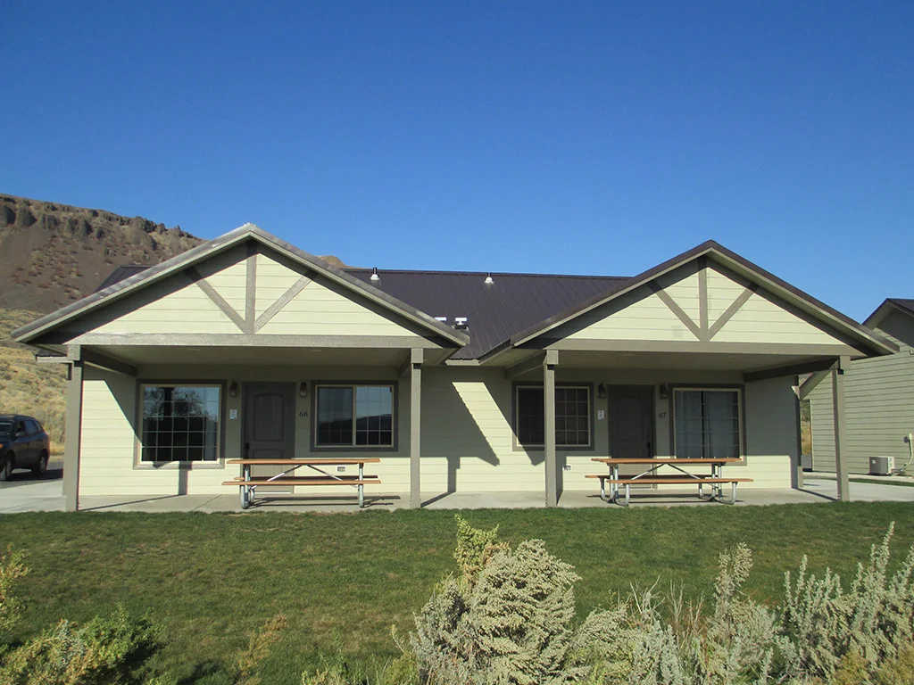 Lakeview duplex cabins