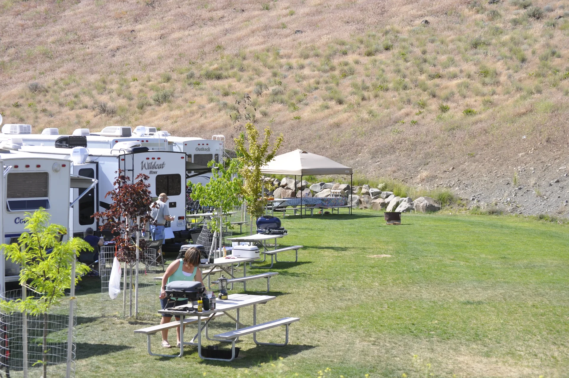 Premium Ridge RV sites with hillside